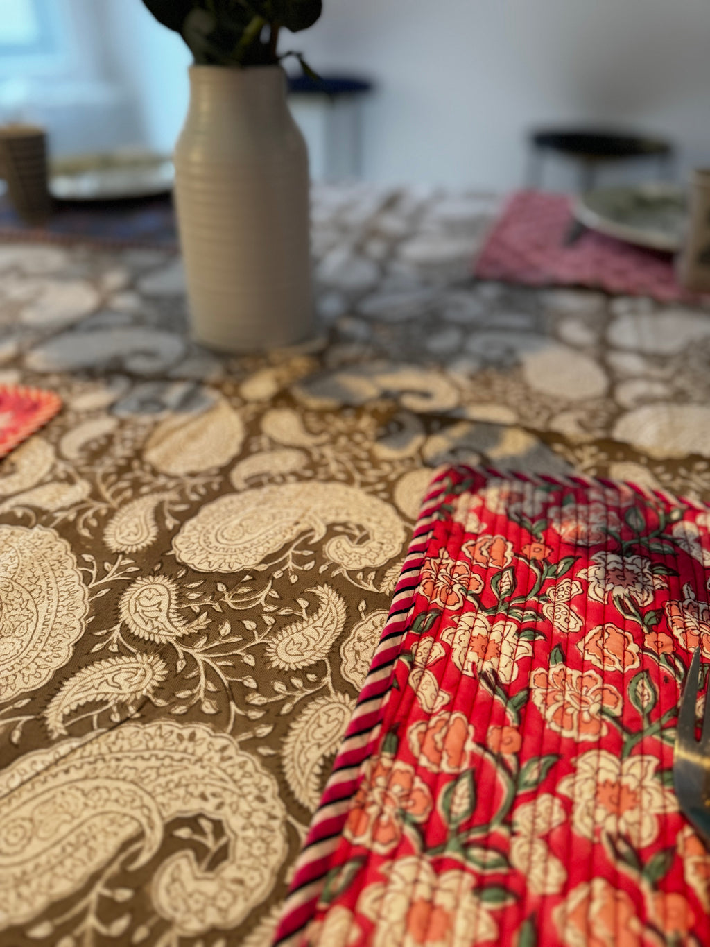 Nappe rectangulaire en coton blockprint motif paisley beige 1,50 X 2,25 m