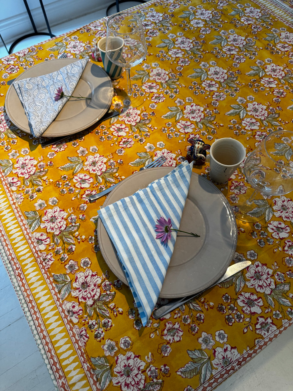 Set de 2 serviettes de table dépareillées