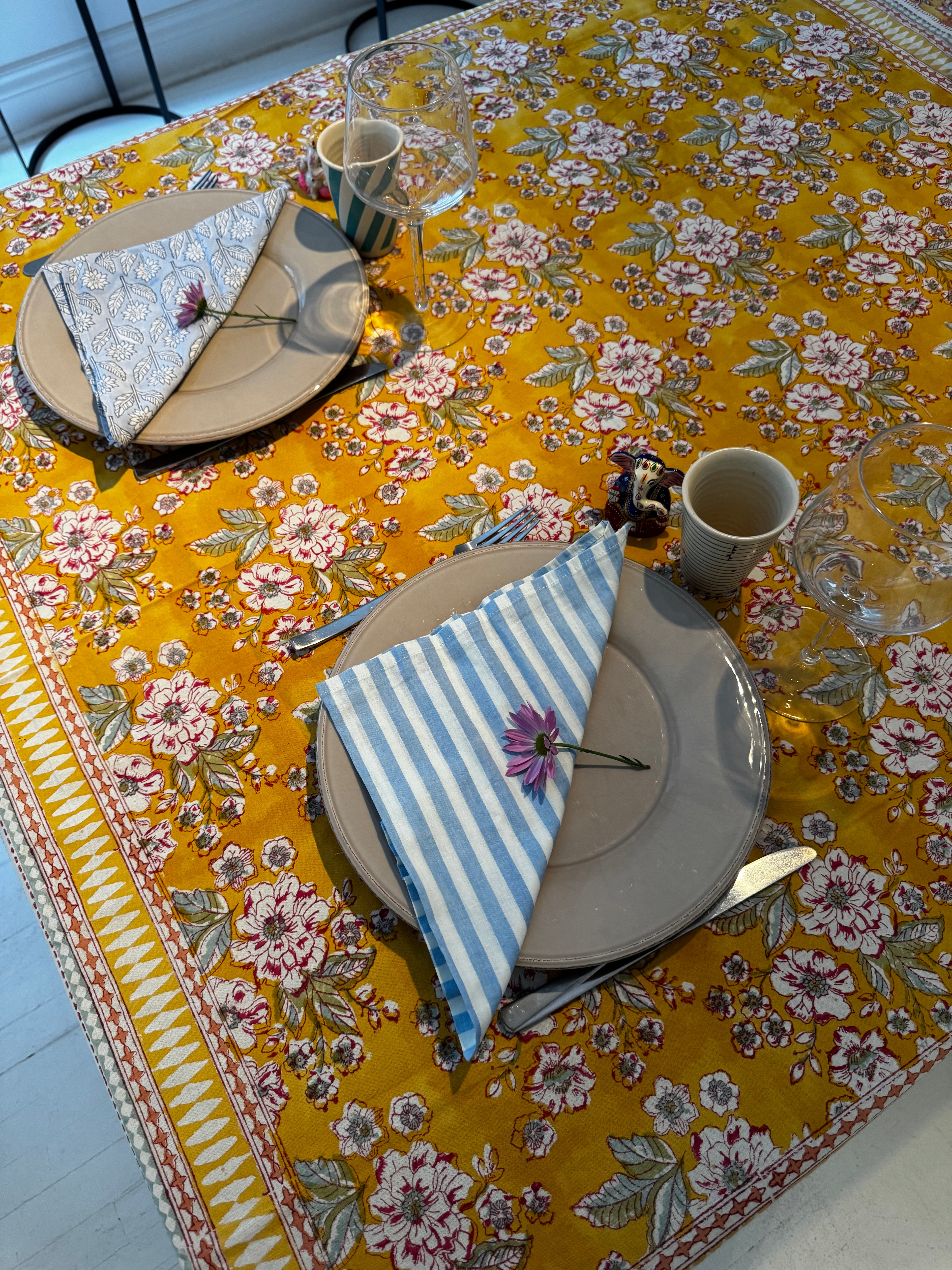 Set de 2 serviettes de table dépareillées