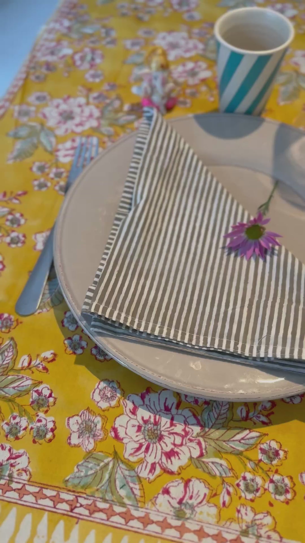 Set de 2 serviettes de table dépareillées
